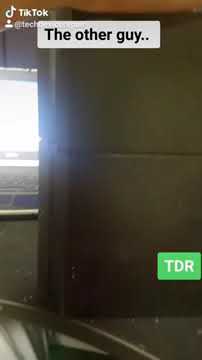 Microscopic inspection of the other guy's HDMI port - YouTube
