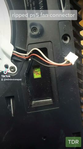 DIY mistake: 🔊 PS5 ripped fan connector 👩‍🎨 repaired  #shorts - YouTube